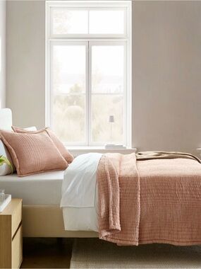 NWOT Organic Cotton Coral Pink Channel Stitched Coverlet (ONLY) - Retail $140